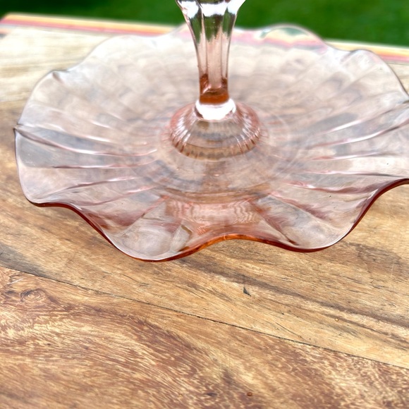 Vintage Pink Glass Dish - Glass Serve Ware - Depression Glass - Ruffled Glass - Picture 6 of 10